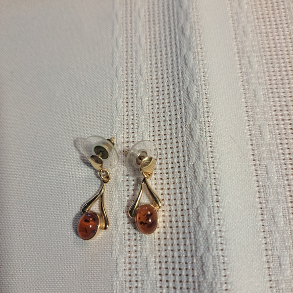 Amber and Gold Vintage Jewelry Set. Pendant, Earrings, Ring, Sz. 7 - Picture 3 of 10